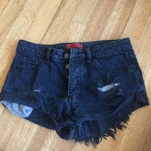 Black shorts size 2-4
